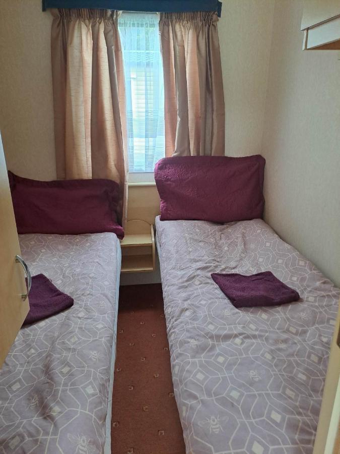 Cosy Caravan At Blackmoor Farm Ludchurch المظهر الخارجي الصورة